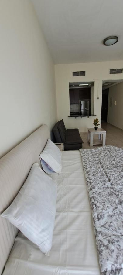 Dg83 Studio Flat, Close To The Gardens Metro Station 5 Min Walkable Apartment Dubai Exterior photo