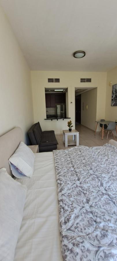 Dg83 Studio Flat, Close To The Gardens Metro Station 5 Min Walkable Apartment Dubai Exterior photo