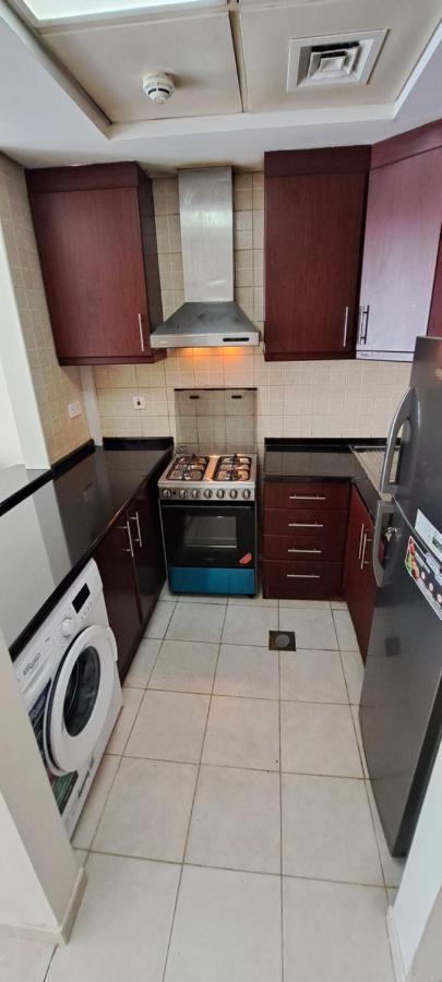 Dg83 Studio Flat, Close To The Gardens Metro Station 5 Min Walkable Apartment Dubai Exterior photo